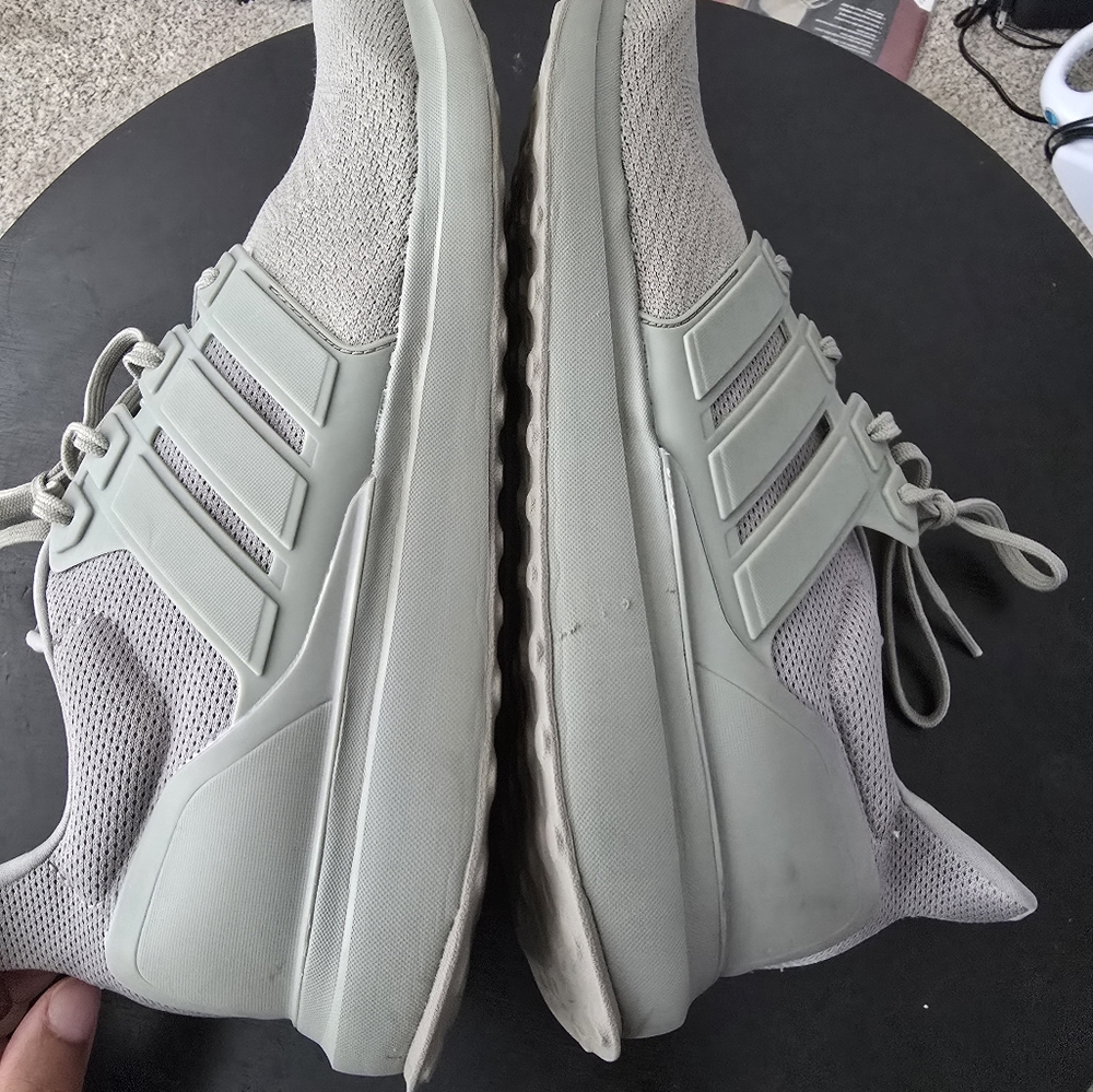 Adidas Men's Gray Sneakers Size 13 Mens Like New